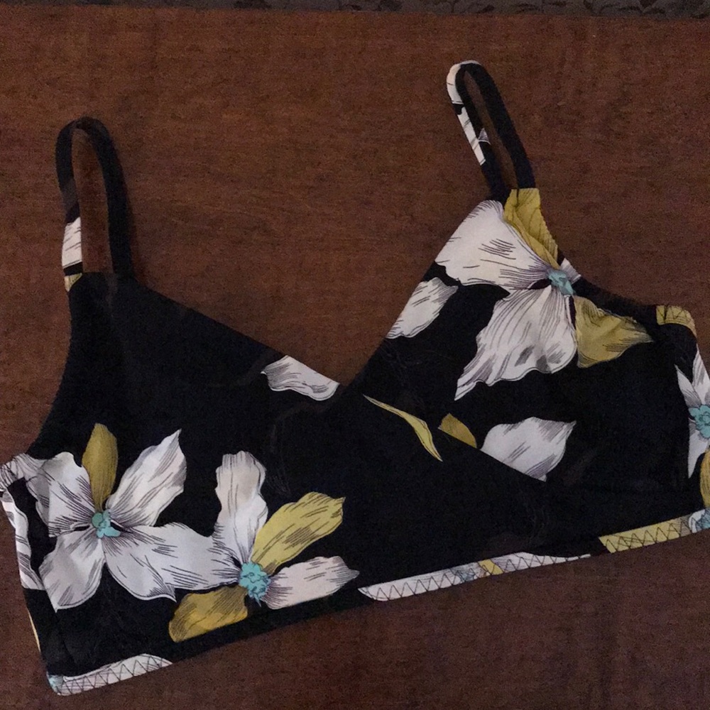 Lands end wrap front bikini top